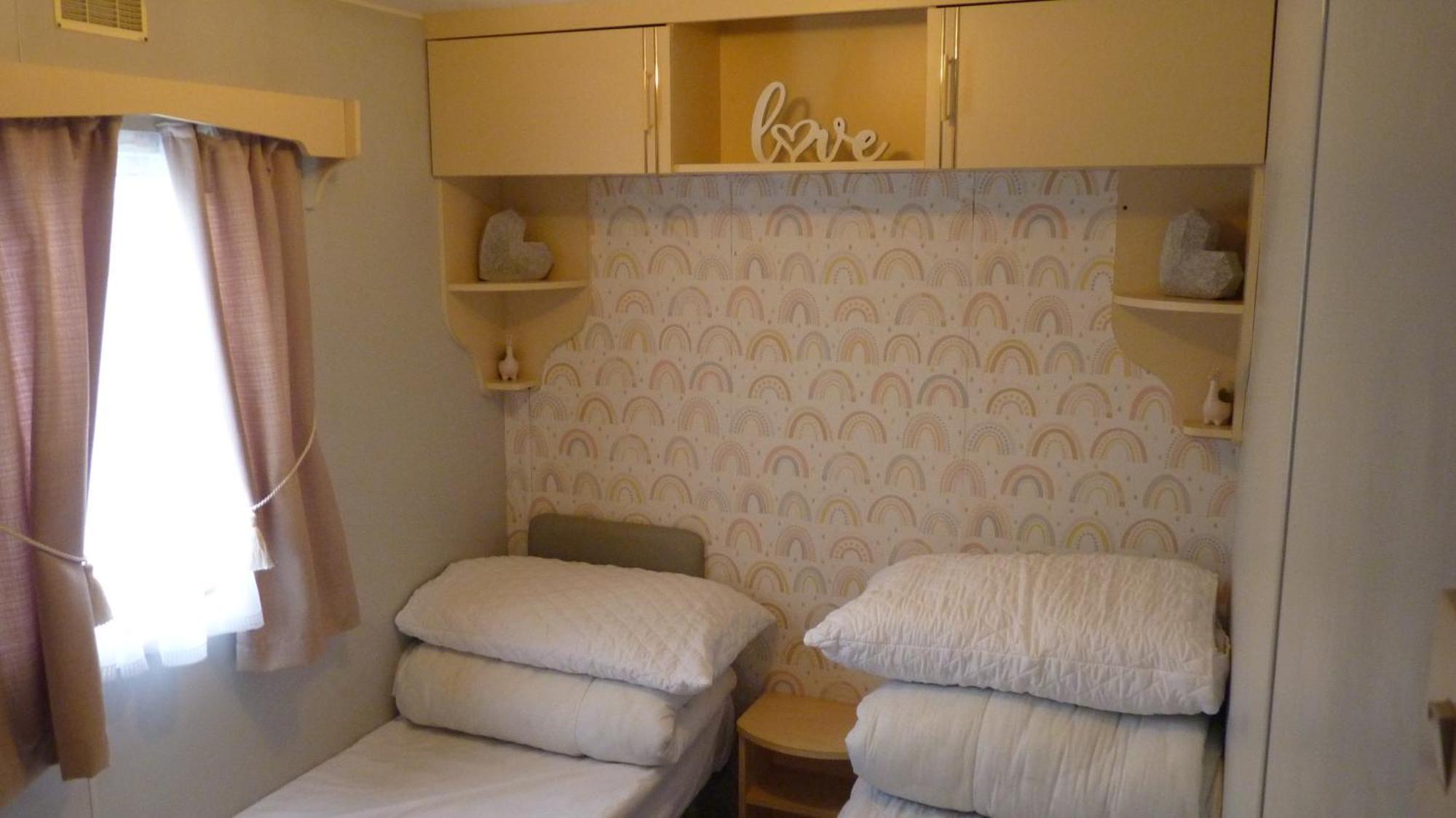 L&G Family Holidays 6 Berth Coral Beach Laura Familys Only And Lead Person Must Be Over 30 Ingoldmells Extérieur photo
